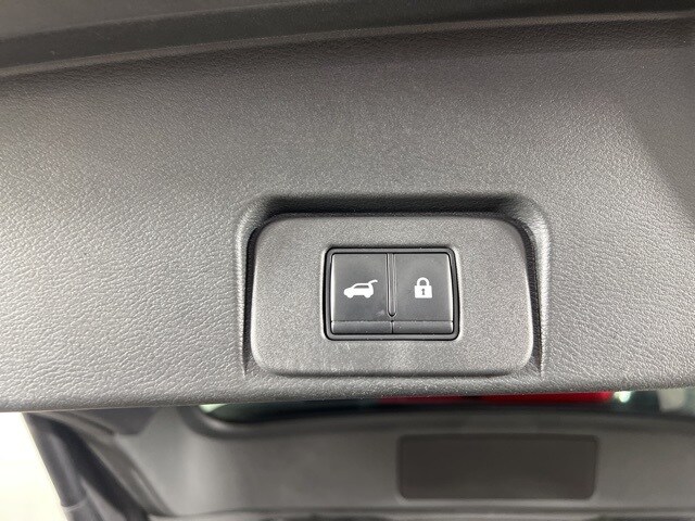 2021 Nissan Rogue Platinum photo 4