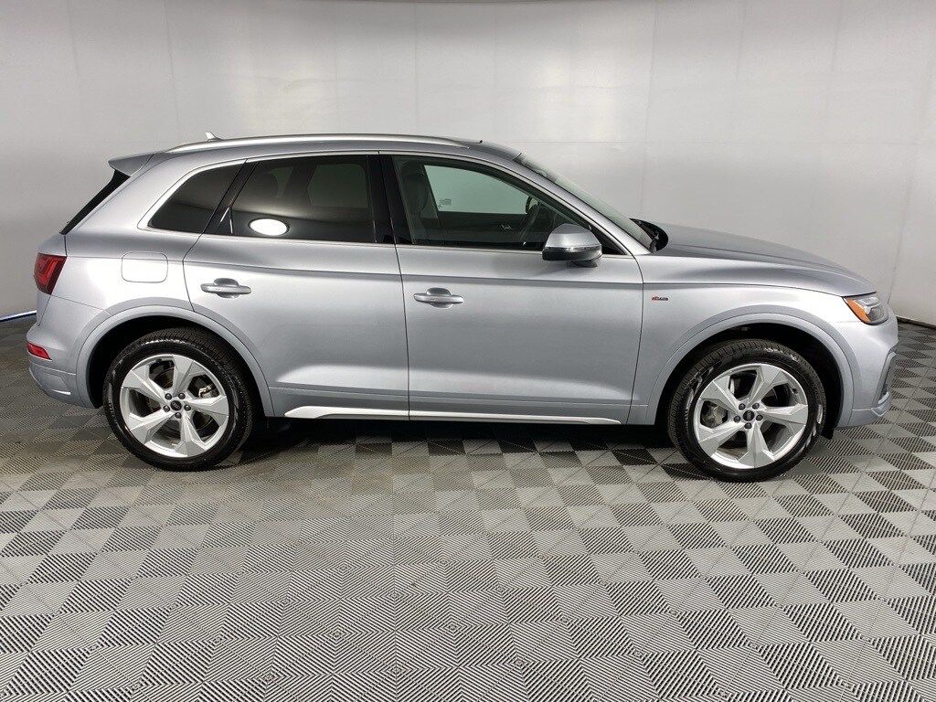 2025 Audi Q5 45 S line Premium Plus photo 4