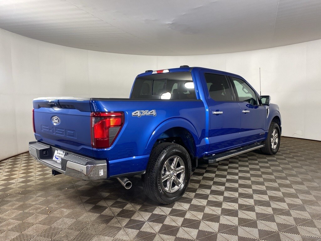 2025 Ford F-150 XLT photo 2