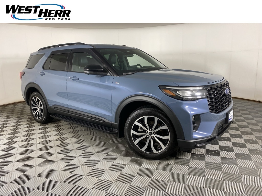 Used 2025 Ford Explorer ST-Line SUV