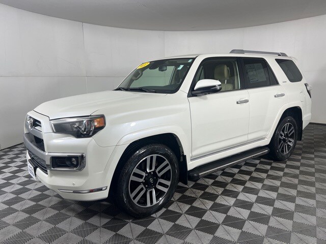 2022 Toyota 4Runner Limited photo 3