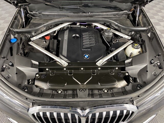 Used 2022 BMW X7 40i with VIN 5UXCW2C00N9L59143 for sale in Bowmansville, NY