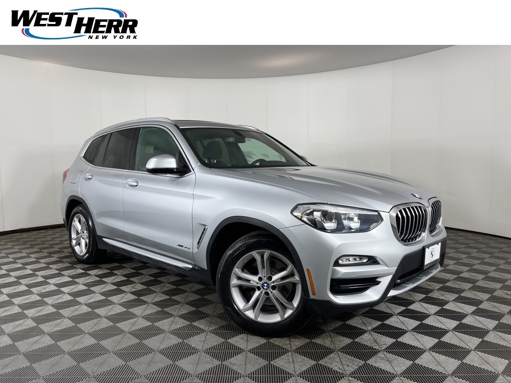 2018 BMW X3 xDrive30i's photo