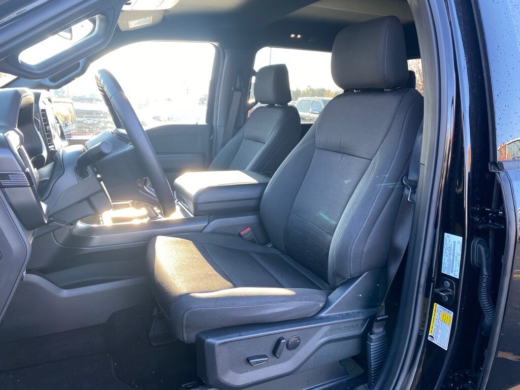 2024 Ford F-150 XLT photo 2