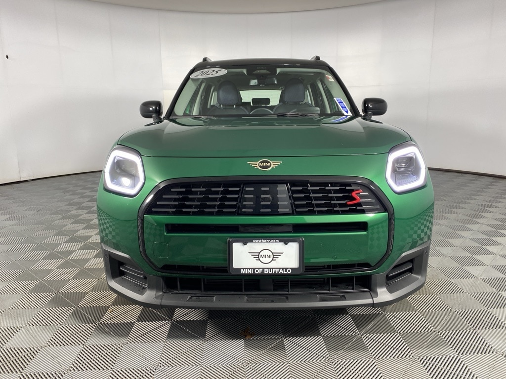 2025 Mini Cooper Signature ALL4 photo 2
