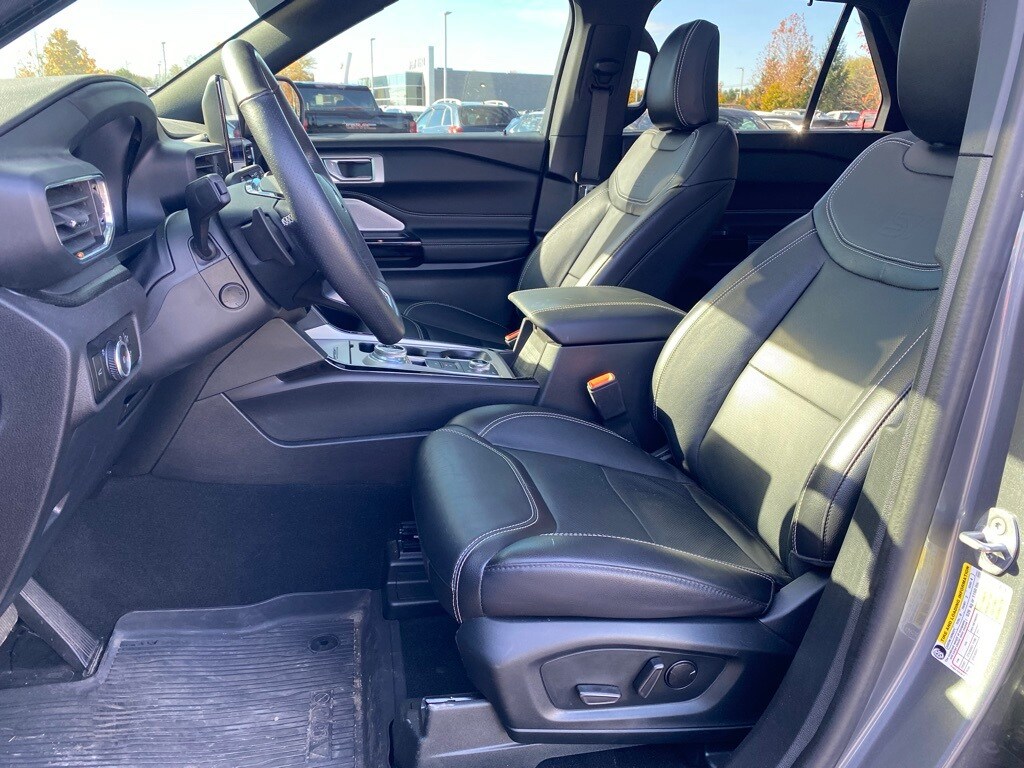 Used 2024 Ford Explorer ST SUV