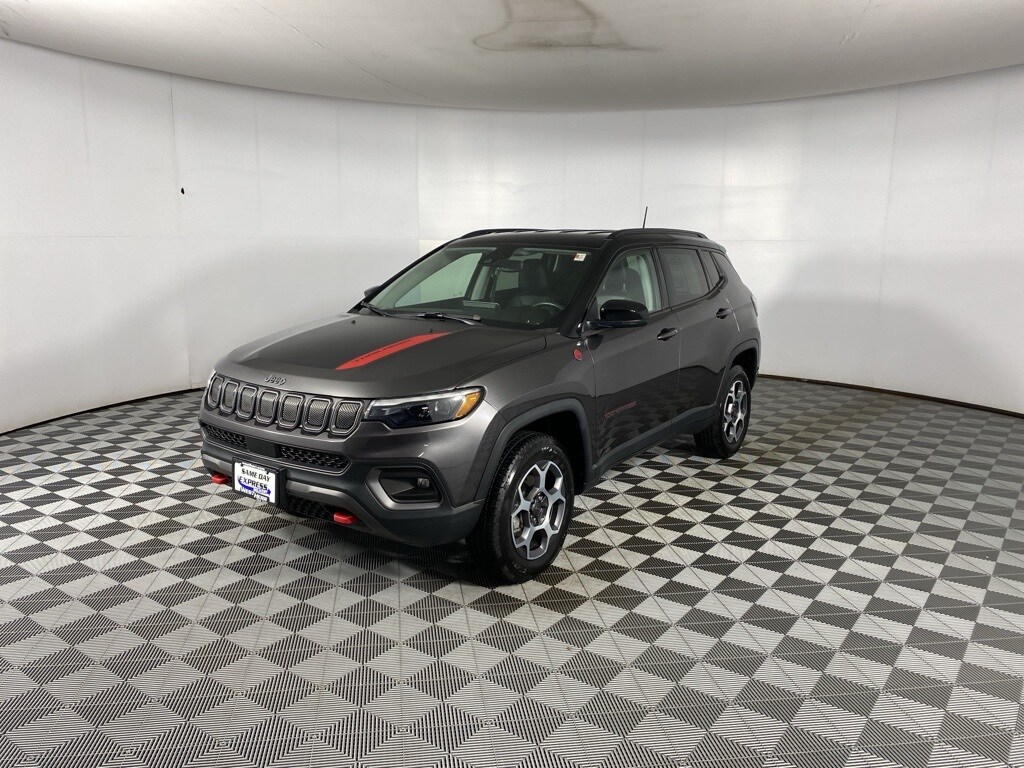 2022 Jeep Compass Trailhawk photo 3