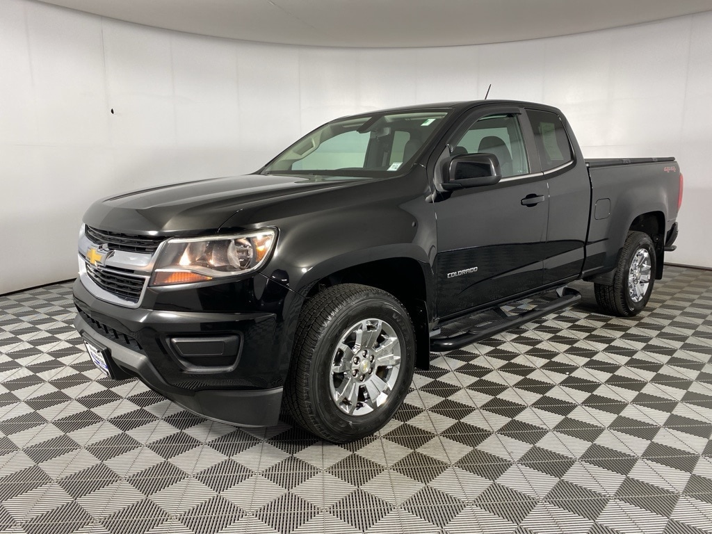Used 2017 Chevrolet Colorado LT Truck Extended Cab