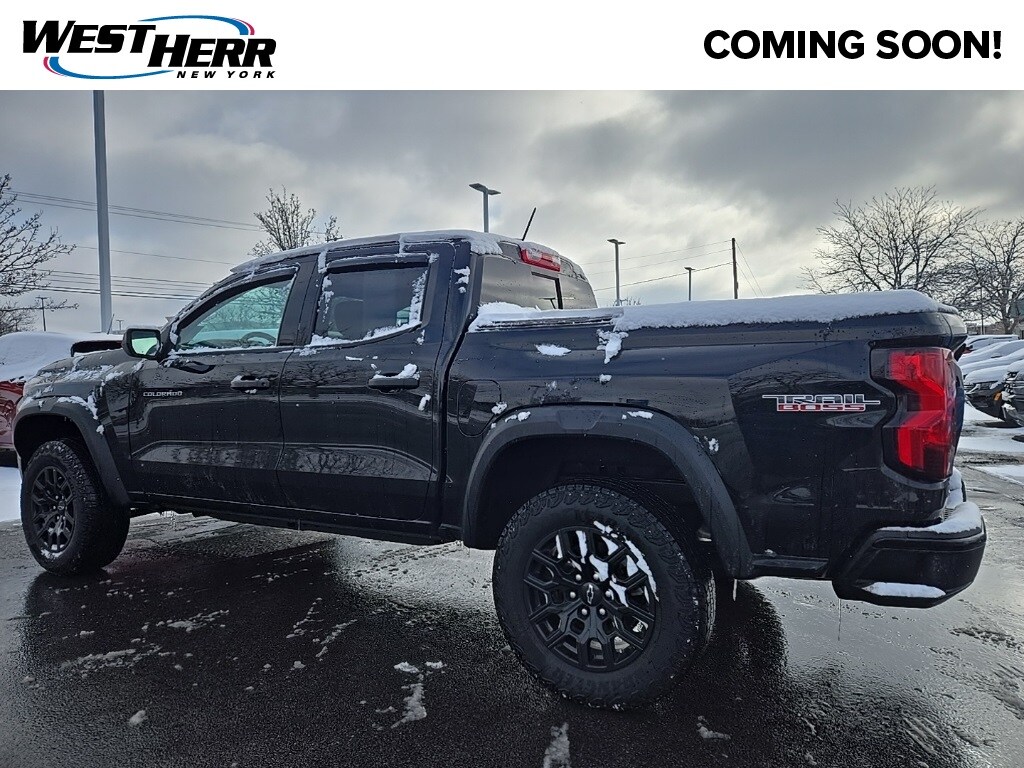 2024 Chevrolet Colorado Trail Boss photo 3