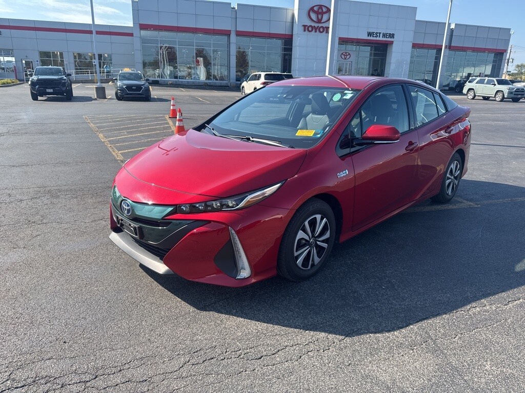 2017 Toyota Prius Prime Premium photo 3