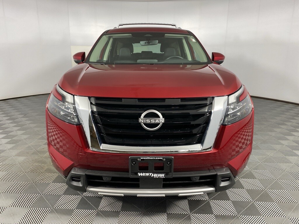 Used 2025 Nissan Pathfinder SL SUV