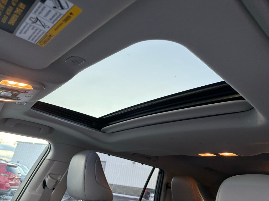 Used 2023 Toyota Highlander XLE SUV