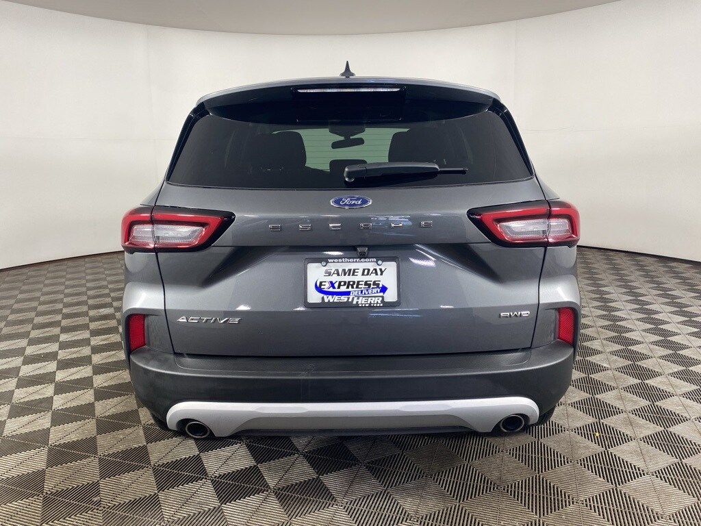 2025 Ford Escape Active photo 2