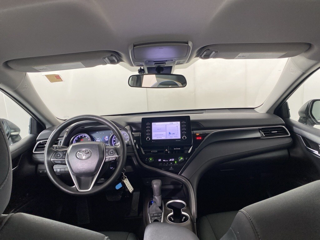 2022 Toyota Camry LE photo 2