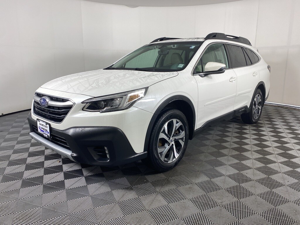 2022 Subaru Outback Limited photo 3