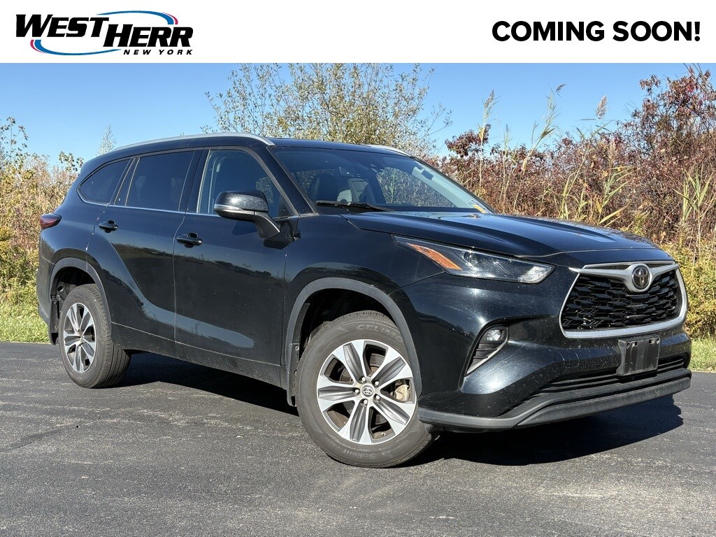Used 2022 Toyota Highlander XLE SUV