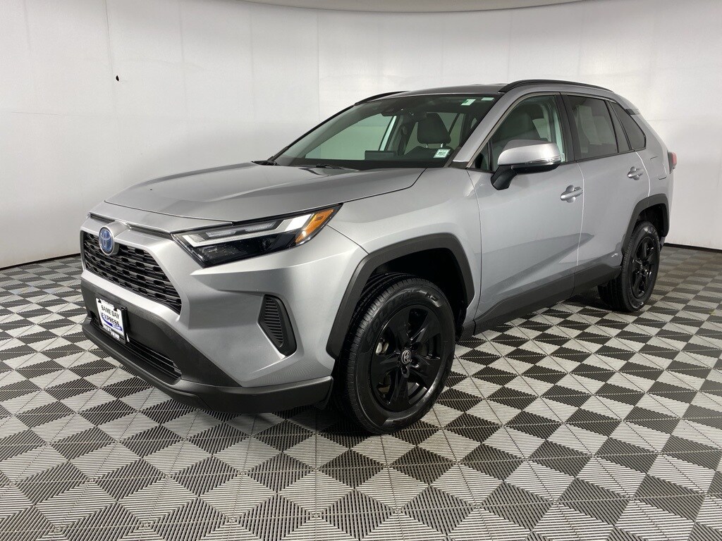 Used 2022 Toyota RAV4 Hybrid XLE SUV