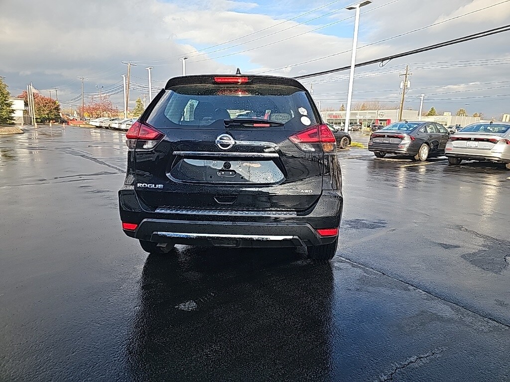 Used 2020 Nissan Rogue S SUV