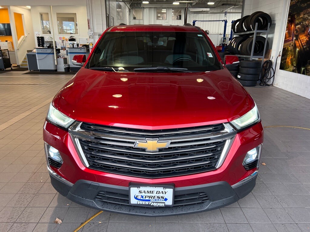 2023 Chevrolet Traverse Cloth 1LT photo 2