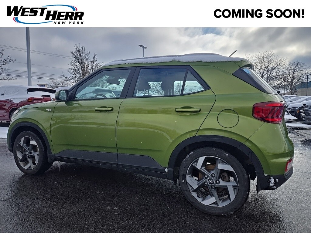 Used 2023 Hyundai Venue SEL SUV