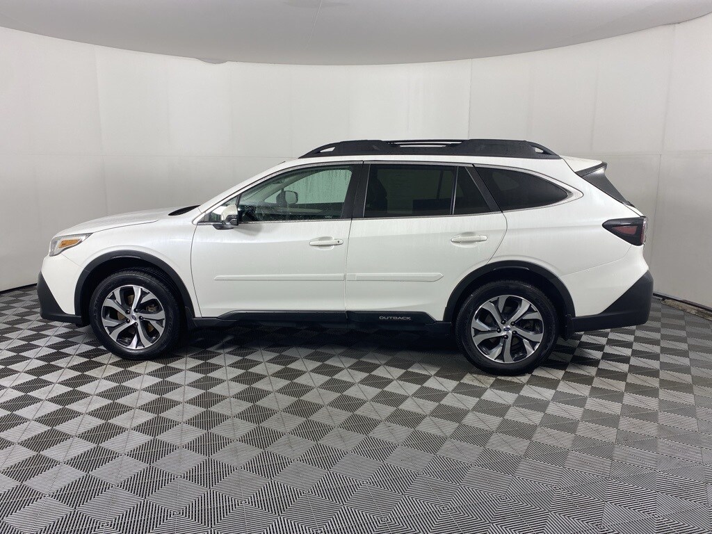 2022 Subaru Outback Limited photo 4