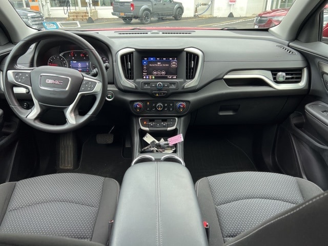 Used 2022 GMC Terrain SLE with VIN 3GKALTEV8NL127613 for sale in Bowmansville, NY