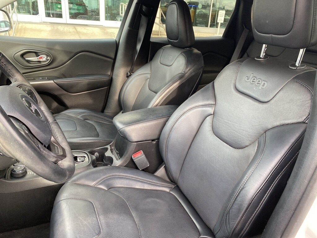 Used 2019 Jeep Cherokee Limited 4x4 SUV