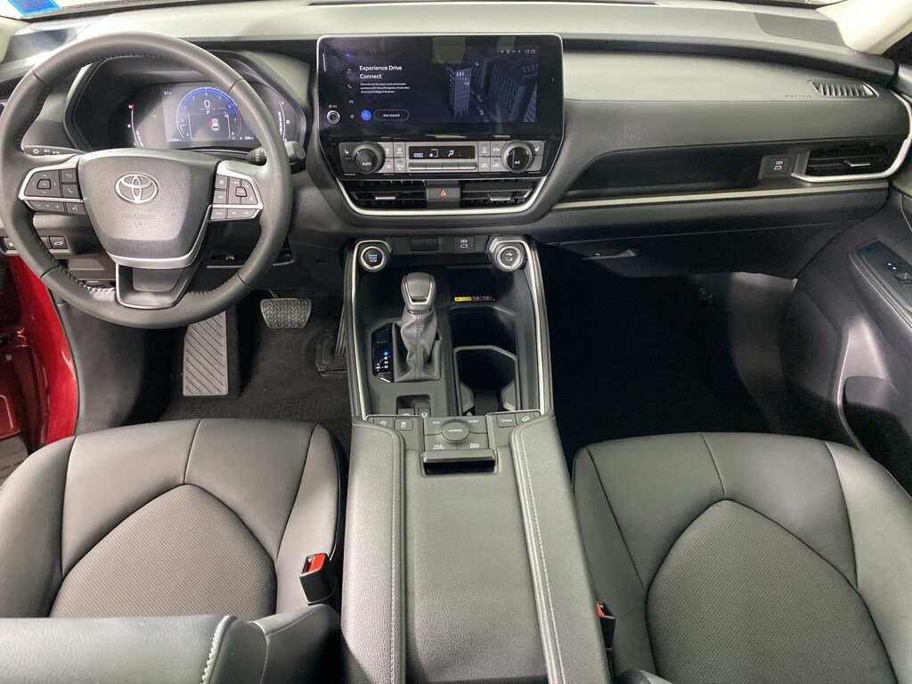 2024 Toyota Grand Highlander XLE photo 2