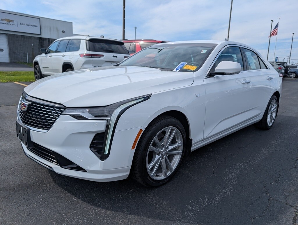 2024 Cadillac CT4 Luxury photo 2