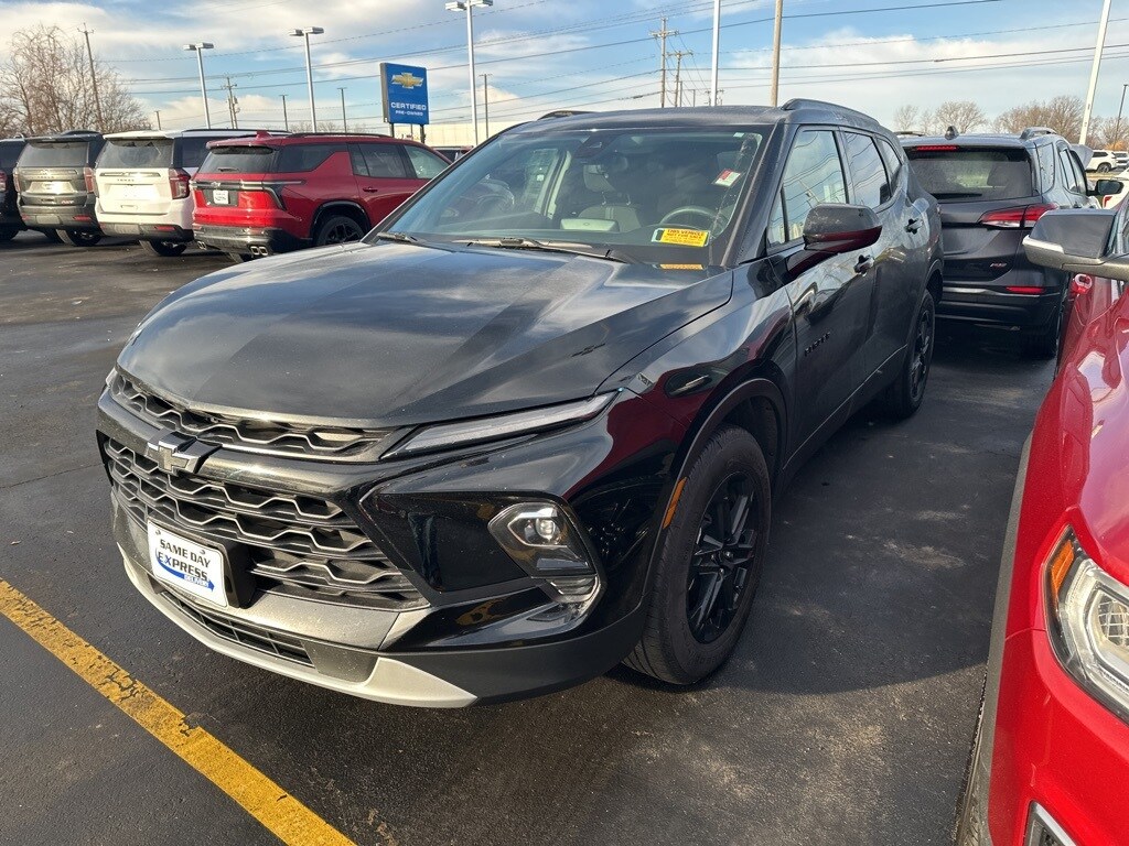 Used 2025 Chevrolet Blazer LT w/2LT SUV