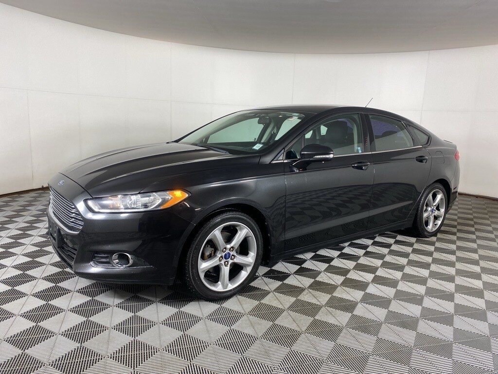 Used 2013 Ford Fusion SE Sedan