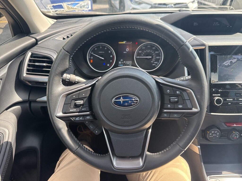 2023 Subaru Forester Premium photo 3