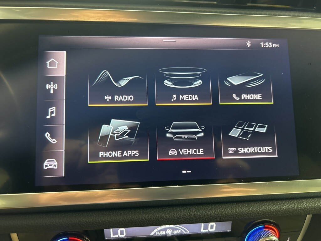 2021 Audi Q3 45 TFSI S line Premium photo 3
