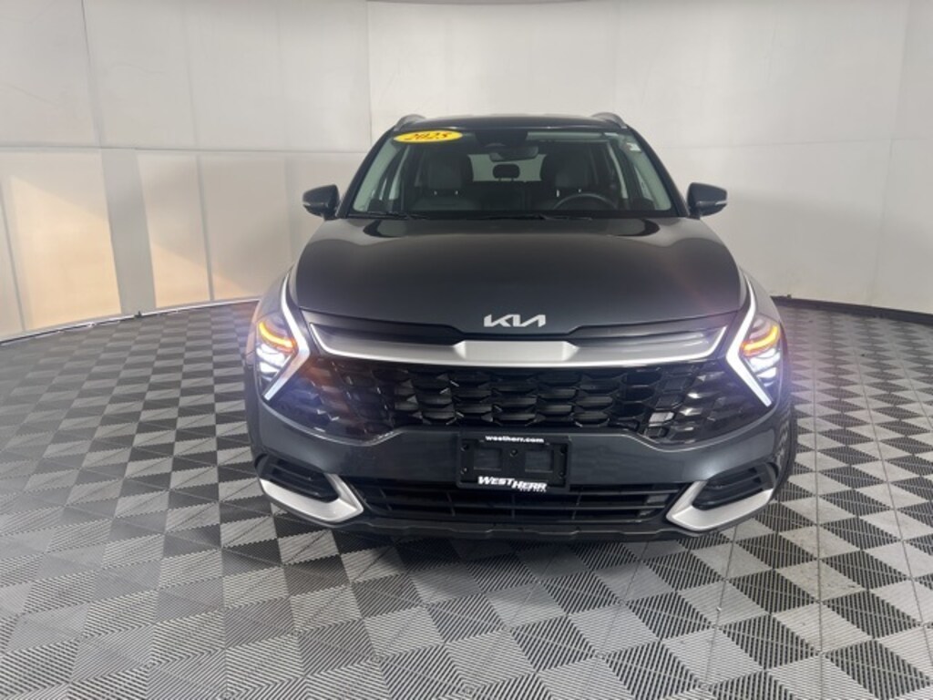 Used 2025 Kia Sportage EX SUV