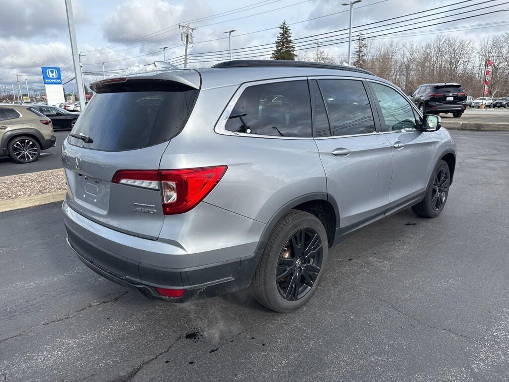 2022 Honda Pilot Special Edition photo 3