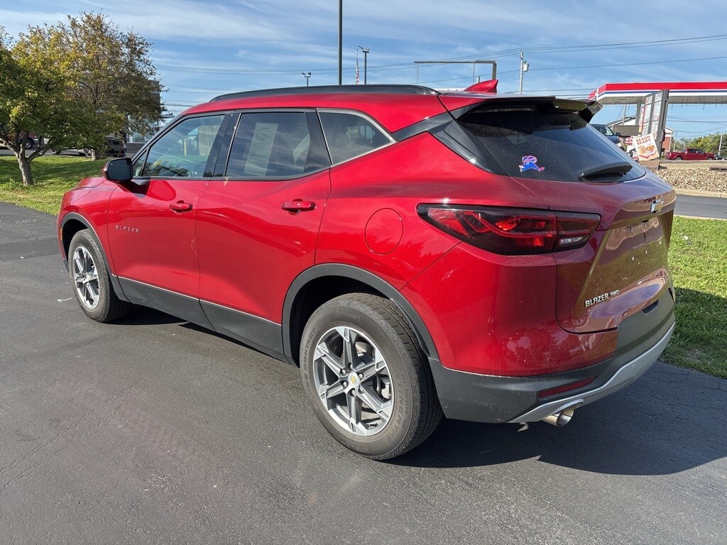 2023 Chevrolet Blazer 2LT photo 2
