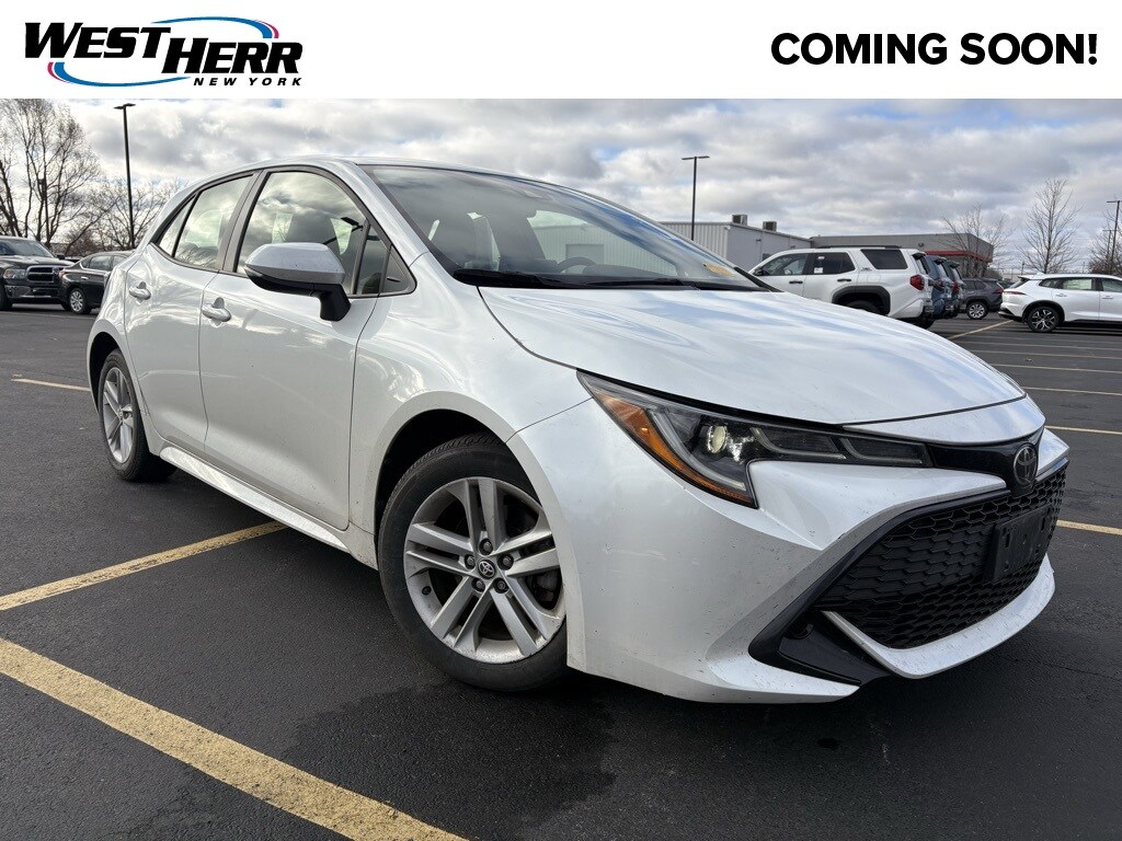 Used 2022 Toyota Corolla Hatchback SE Hatchback