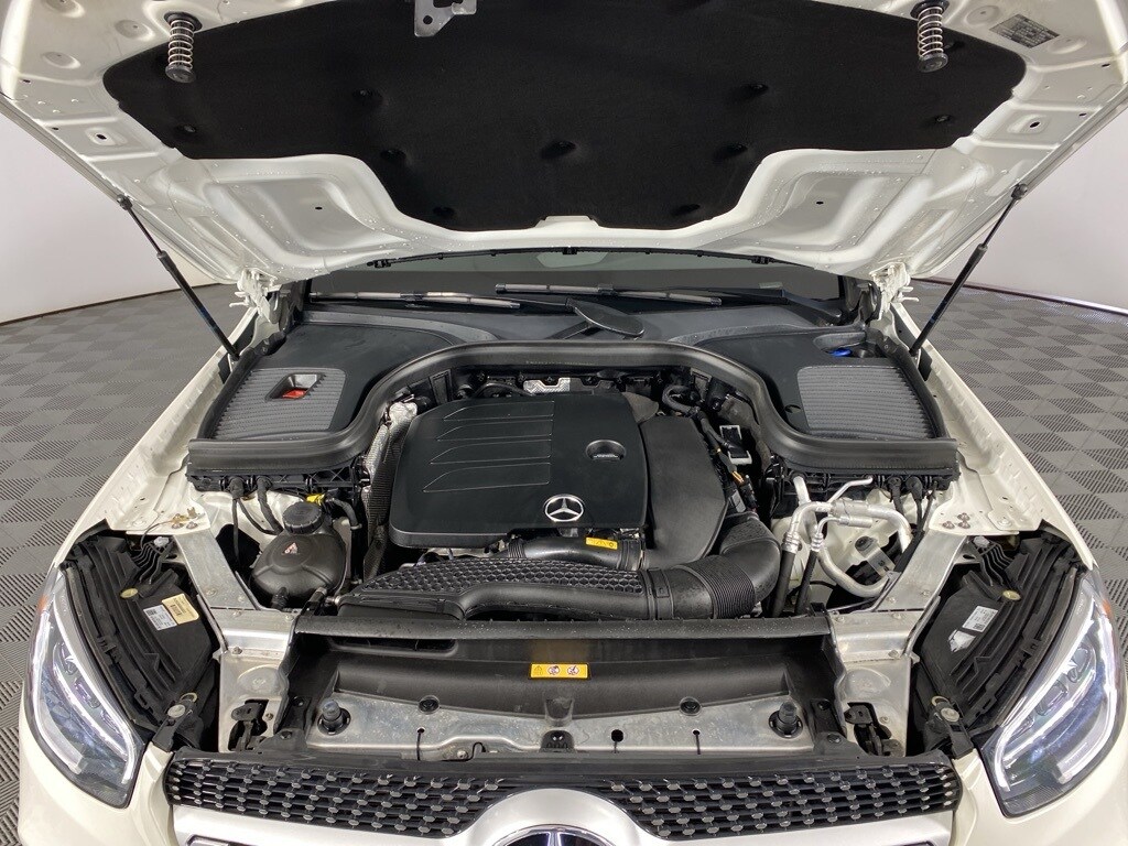 2022 Mercedes Benz GLC 300 4MATIC photo 2