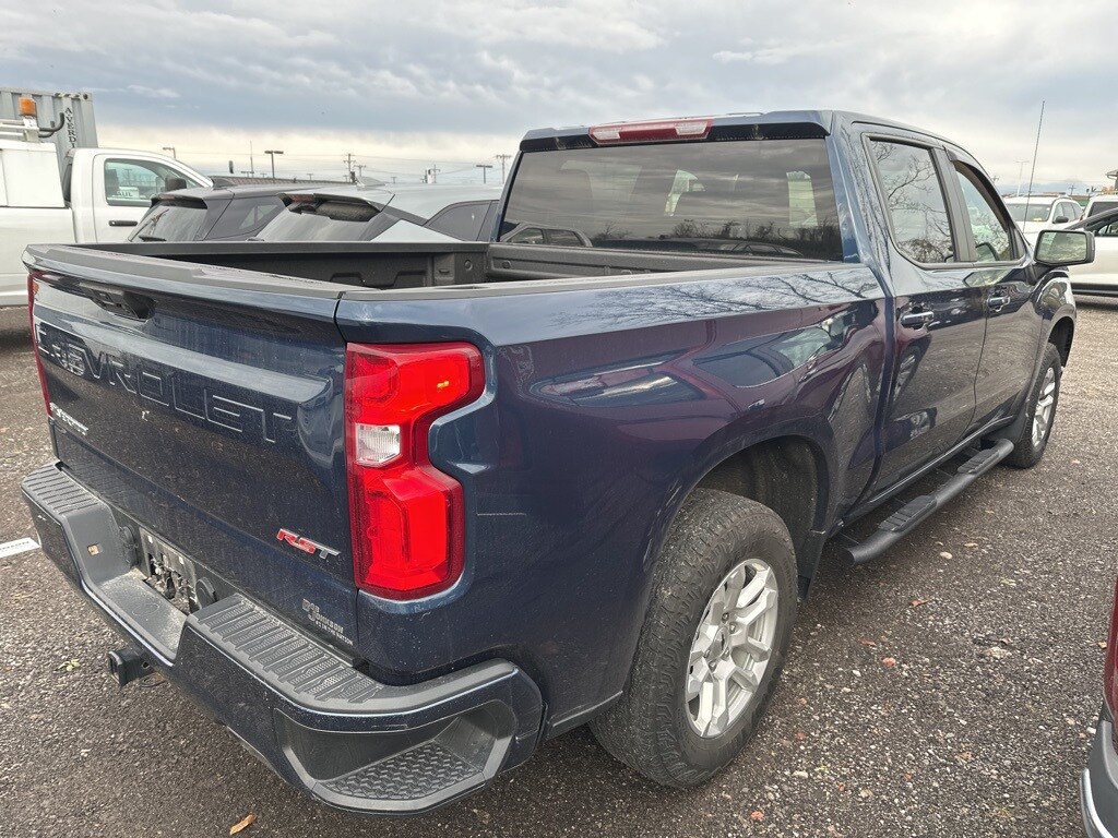 2022 Chevrolet Silverado 1500 RST photo 2