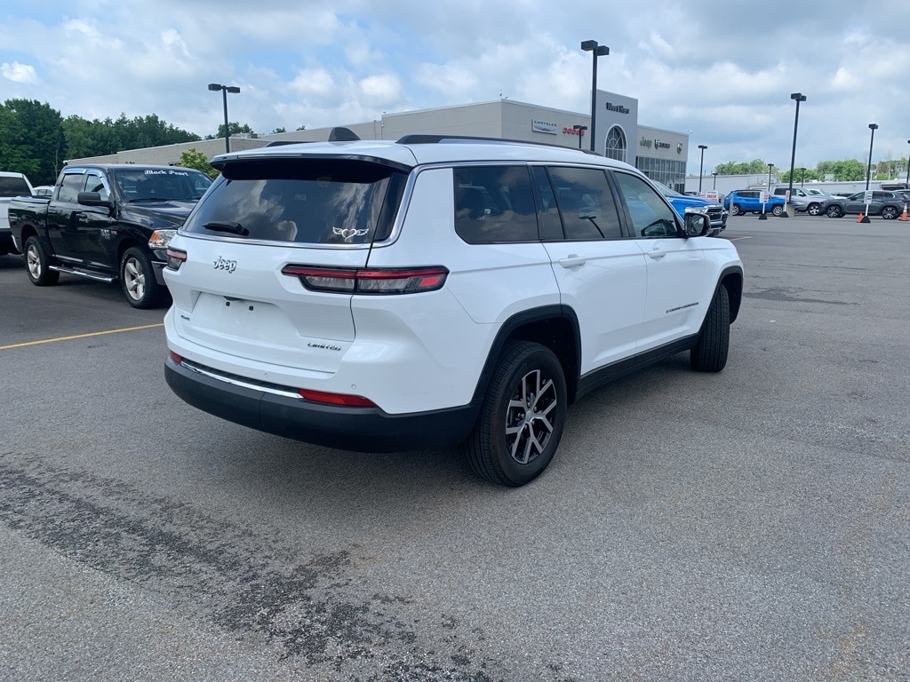 Used 2023 Jeep Grand Cherokee L Limited with VIN 1C4RJKBGXP8823315 for sale in Bowmansville, NY
