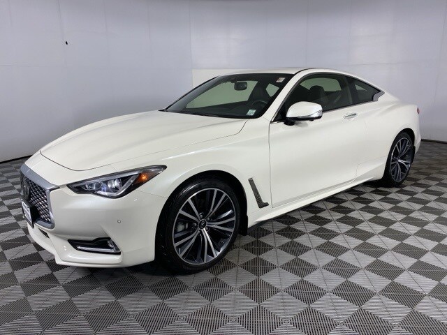 2022 Infiniti Q60 Luxe photo 4