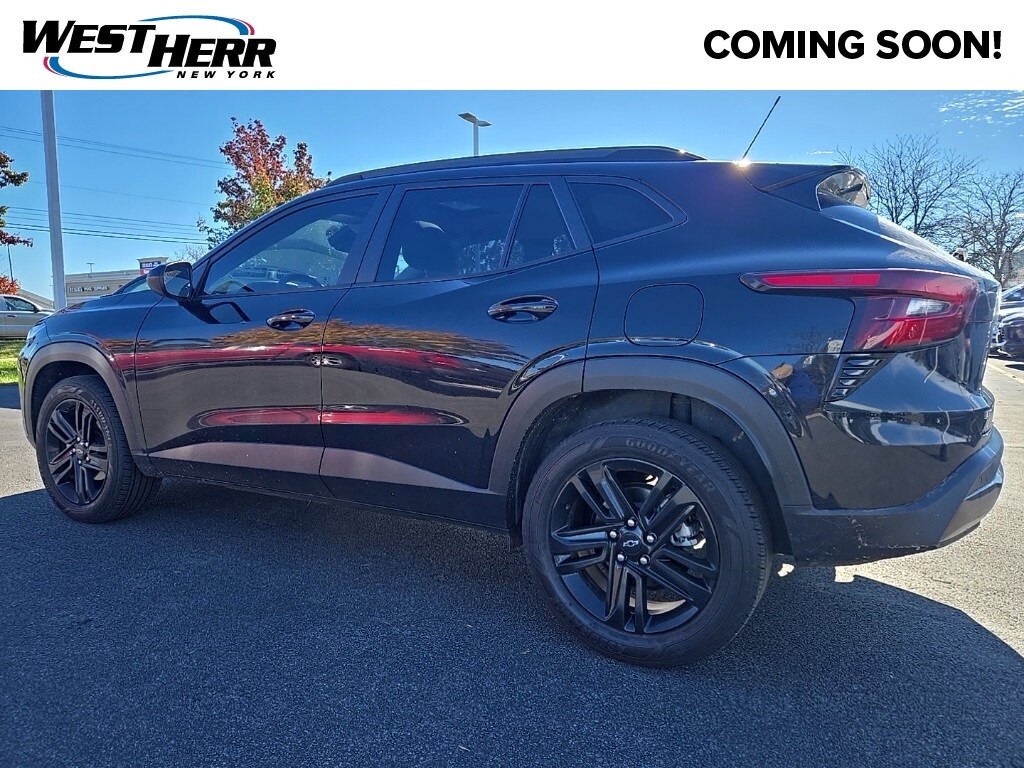 Used 2025 Chevrolet Trax ACTIV SUV