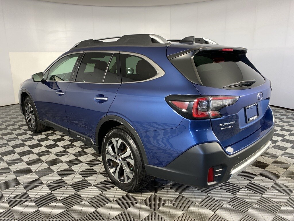 2022 Subaru Outback Touring photo 3