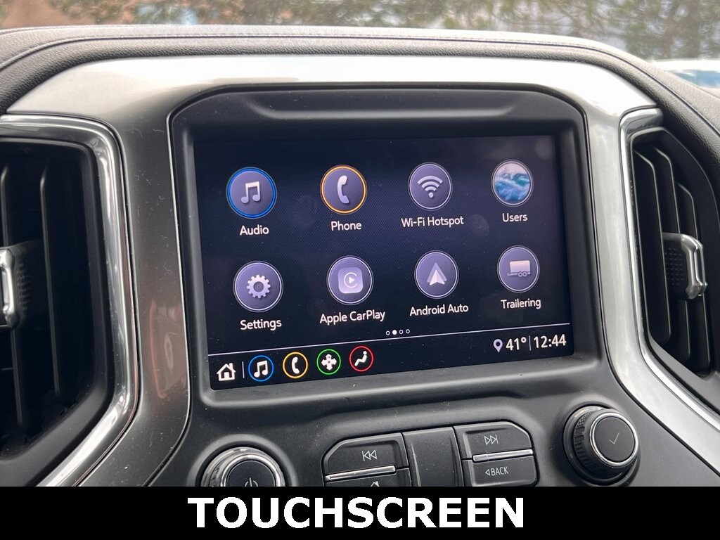 2020 Chevrolet Silverado 1500 RST photo 2