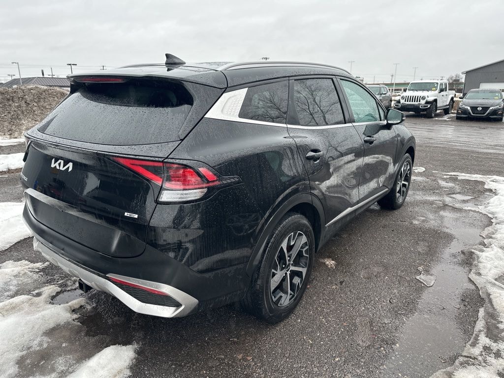 Used 2023 Kia Sportage Hybrid EX SUV