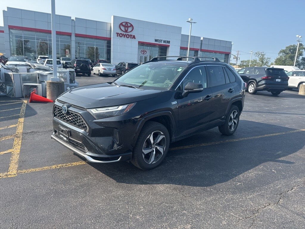 2022 Toyota RAV4 Prime SE photo 3
