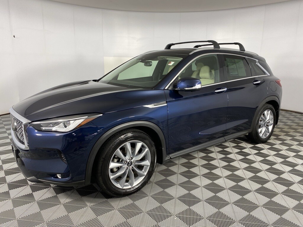 2022 Infiniti QX50 Essential photo 4