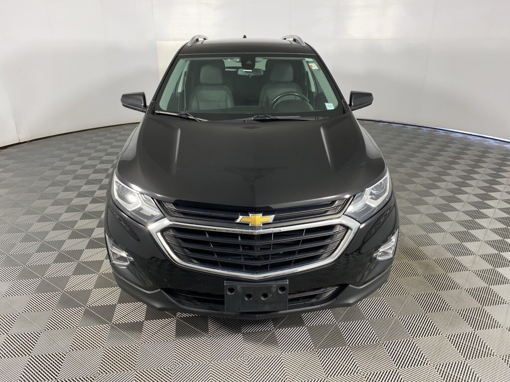 2020 Chevrolet Equinox LT photo 2