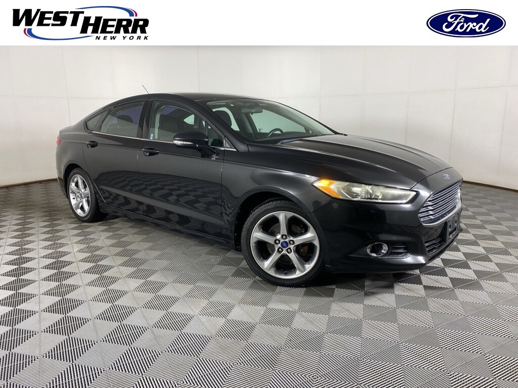 Used 2013 Ford Fusion SE Sedan