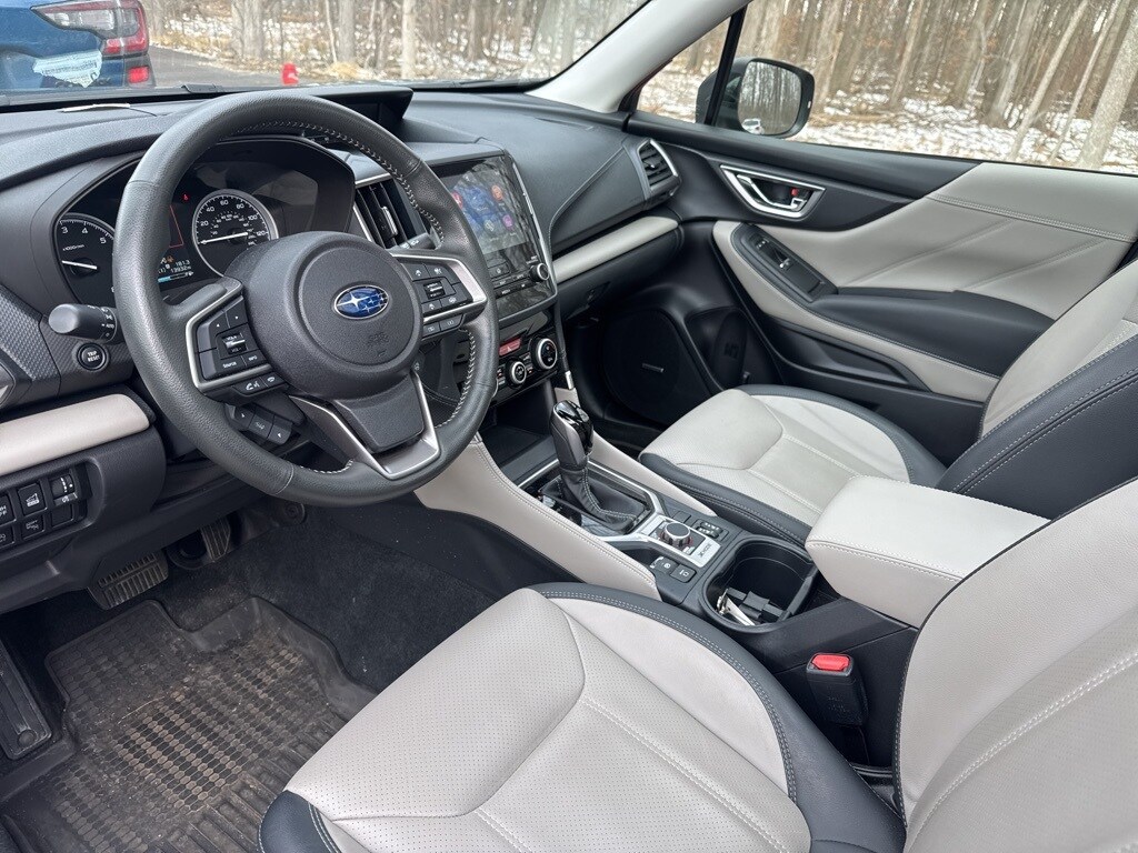 2024 Subaru Forester Limited photo 2